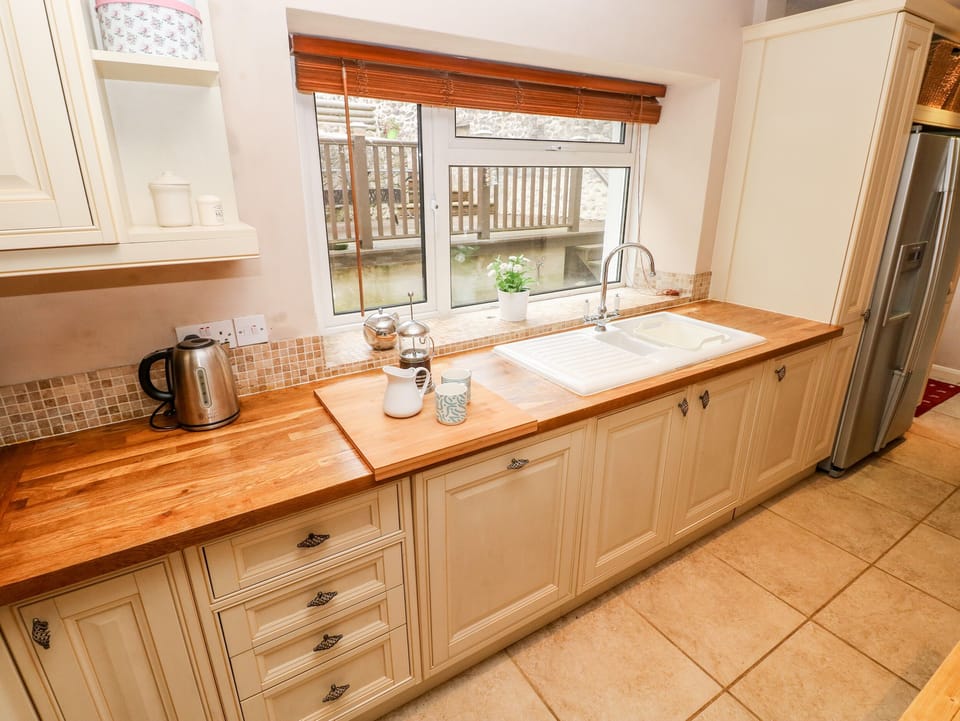Cottage | Interior