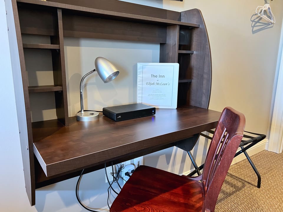 Laptop workspace, iron/ironing board, free WiFi, bed sheets