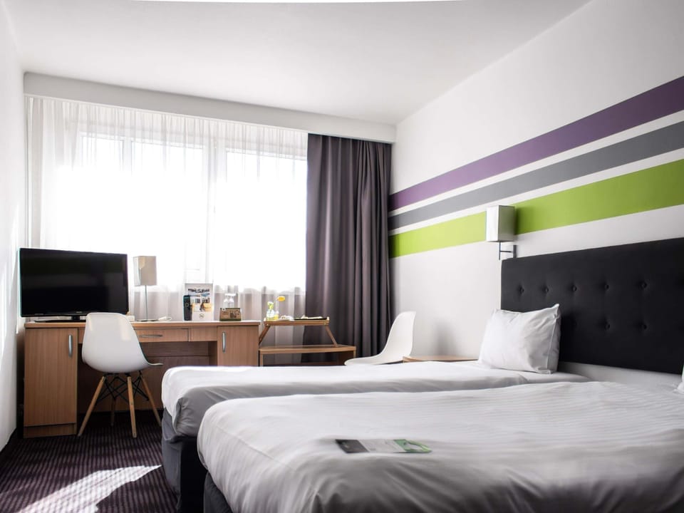 Superior Room, 2 Twin Beds | 1 bedroom, hypo-allergenic bedding available, in-room safe, desk