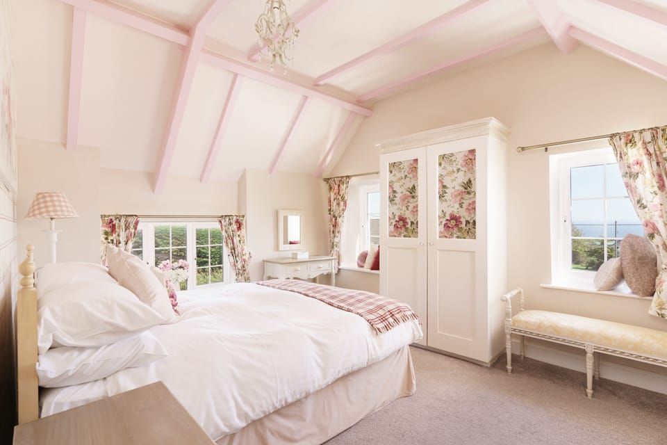 Windy Ridge Cottage - 5 Bedroom - Oxwich House in The Mumbles