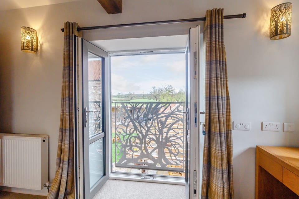 Cottage | 4 bedrooms, individually decorated, individually furnished, free WiFi