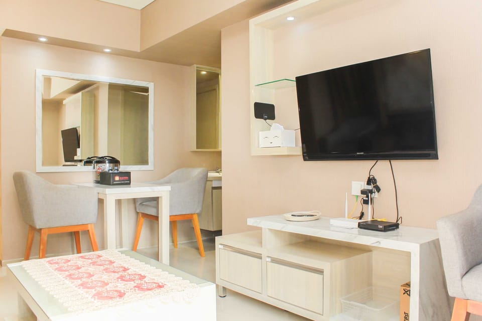 Room | Living area | TV