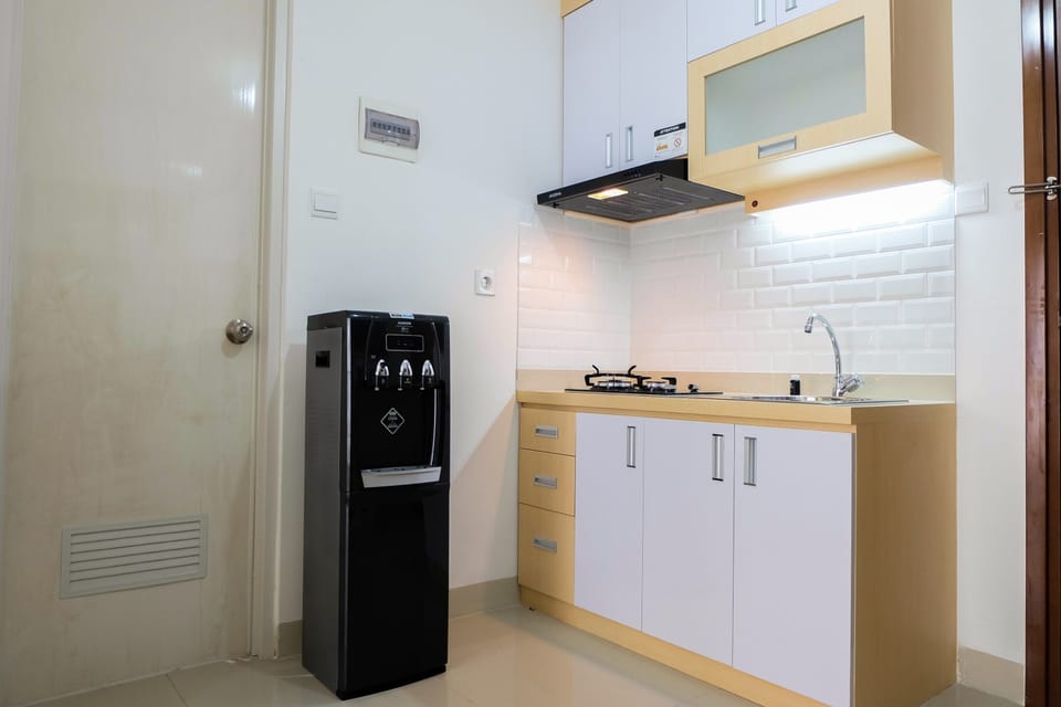 Room | Private kitchen | Fridge, stovetop, cookware/dishes/utensils