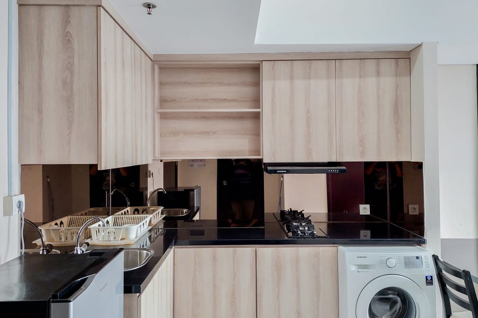 Room | Private kitchen | Fridge, stovetop, cookware/dishes/utensils