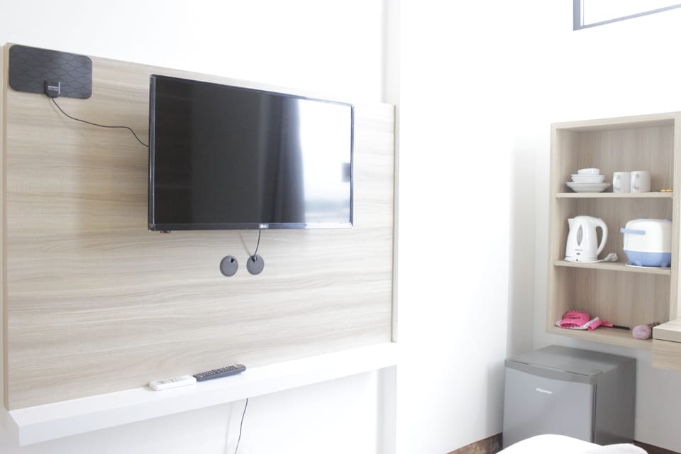 TV