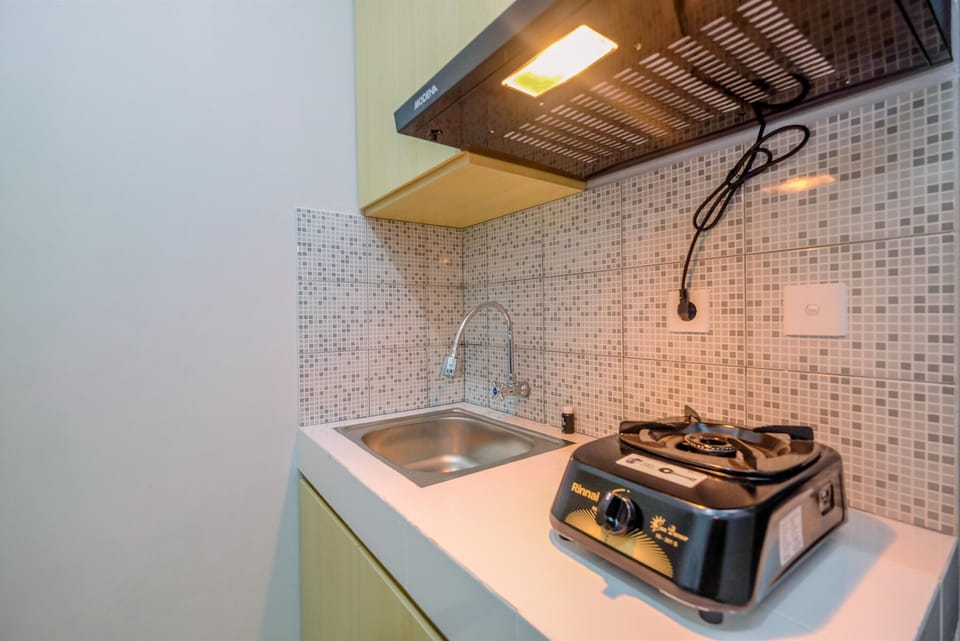 Fridge, stovetop, cookware/dishes/utensils