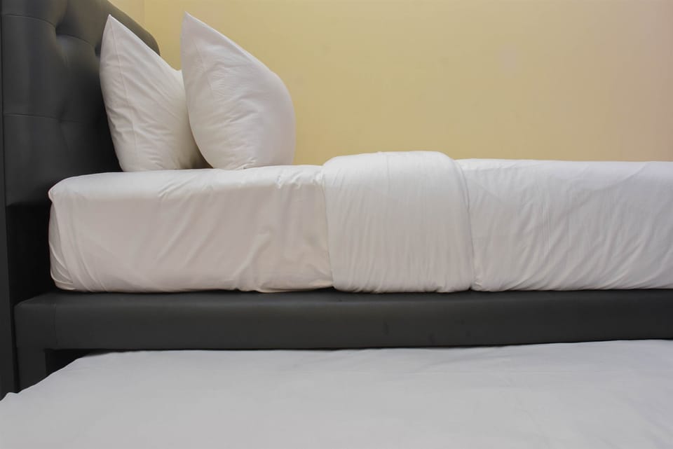 Room | 2 bedrooms, free WiFi, bed sheets