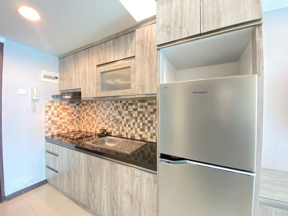 Room | Private kitchen | Fridge, stovetop, dishwasher, cookware/dishes/utensils