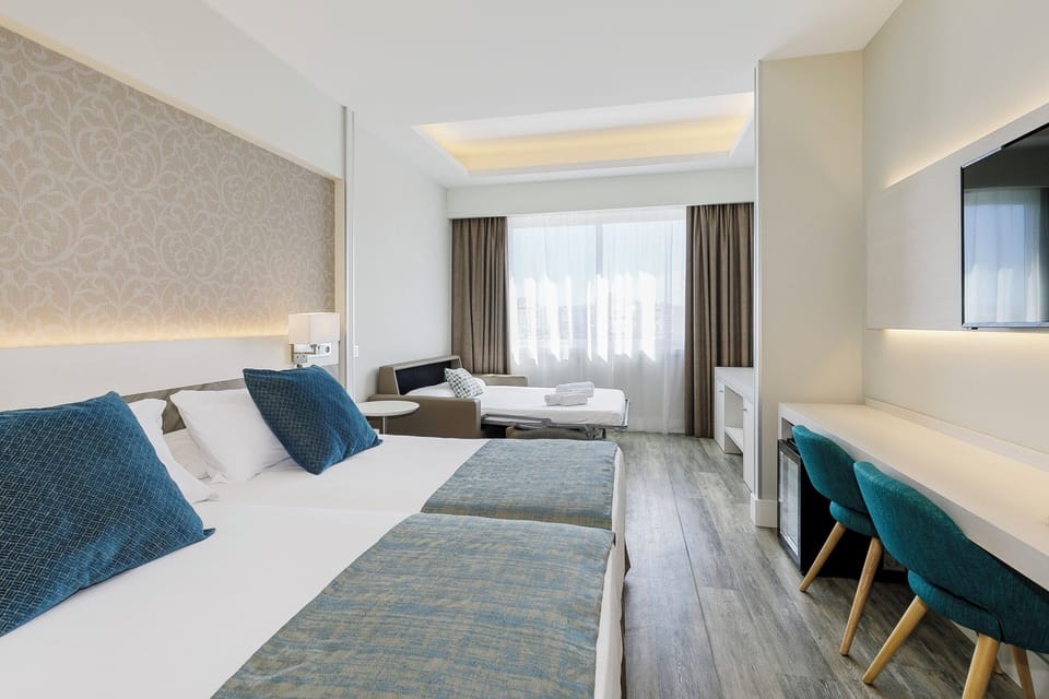 Premium bedding, minibar, in-room safe, desk