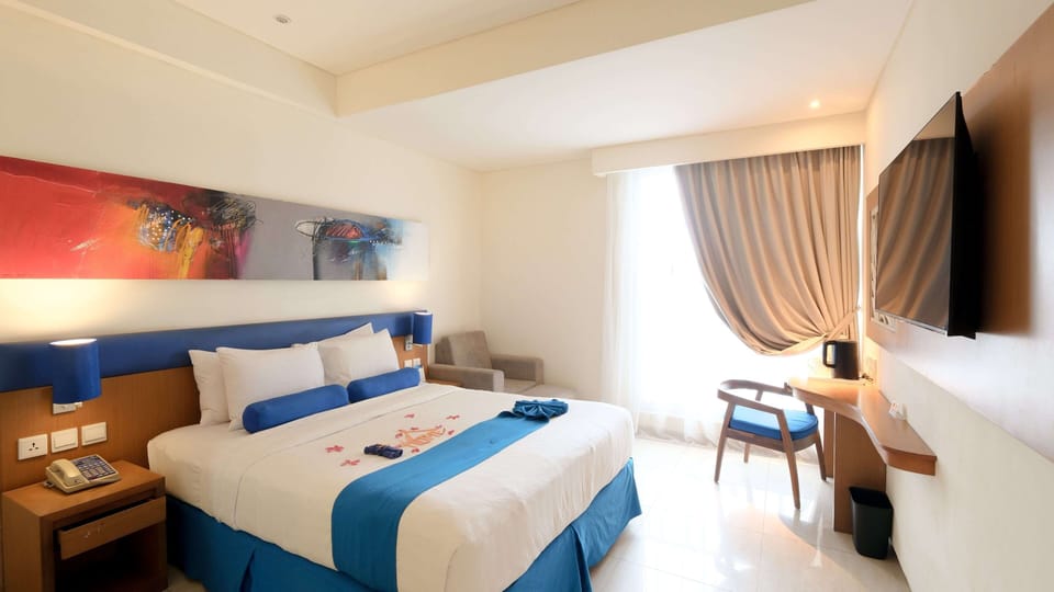 Premium bedding, down comforters, pillowtop beds, minibar