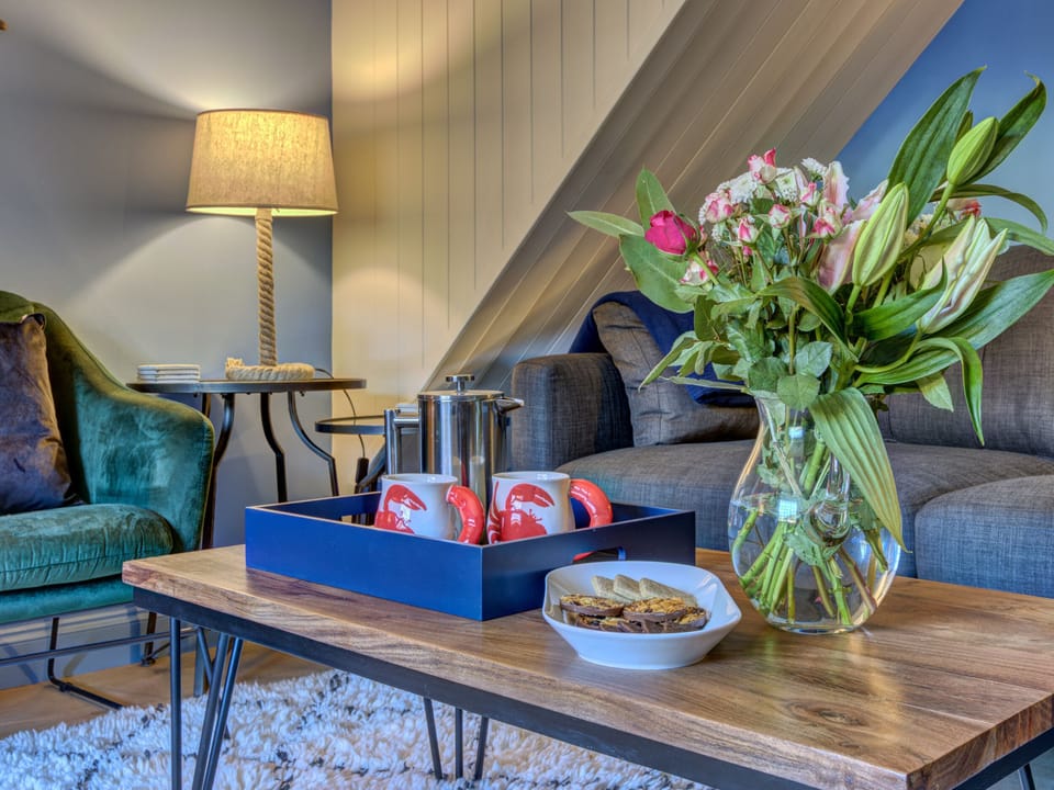Cottage | Interior