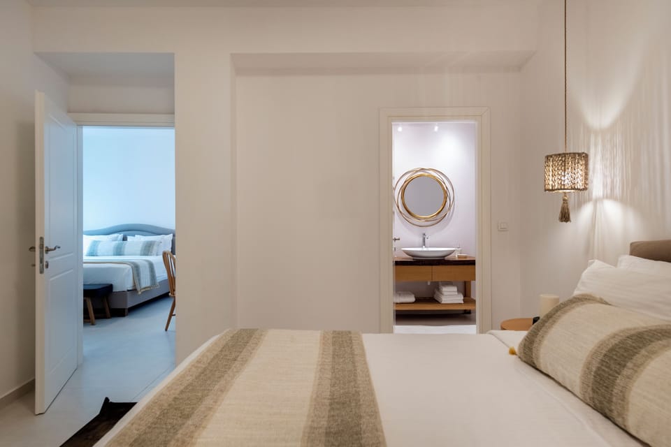 In-room safe, soundproofing, WiFi (free), bed sheets