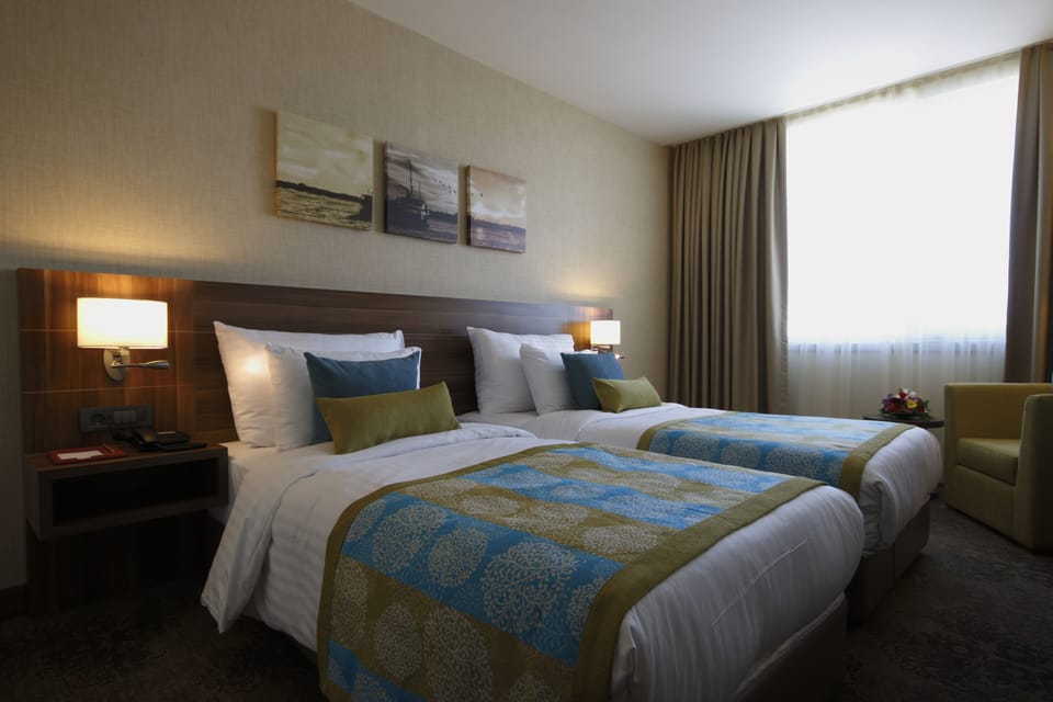Standard Room | Premium bedding, minibar, in-room safe, desk