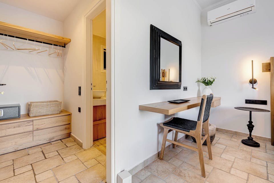 3 bedrooms, individually decorated, individually furnished