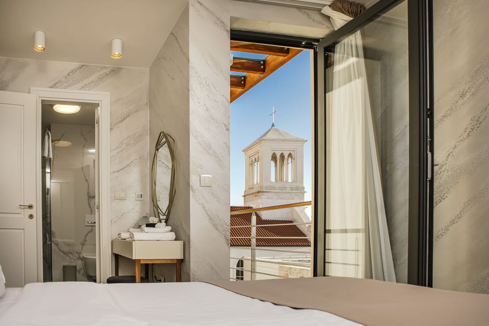 Executive Rooftop & Jacuzzi Apartment | Terrace/patio