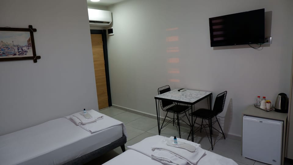 Standard Twin Room | Premium bedding, down comforters, minibar, desk
