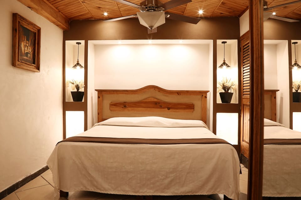 Basic Room | Free WiFi, bed sheets