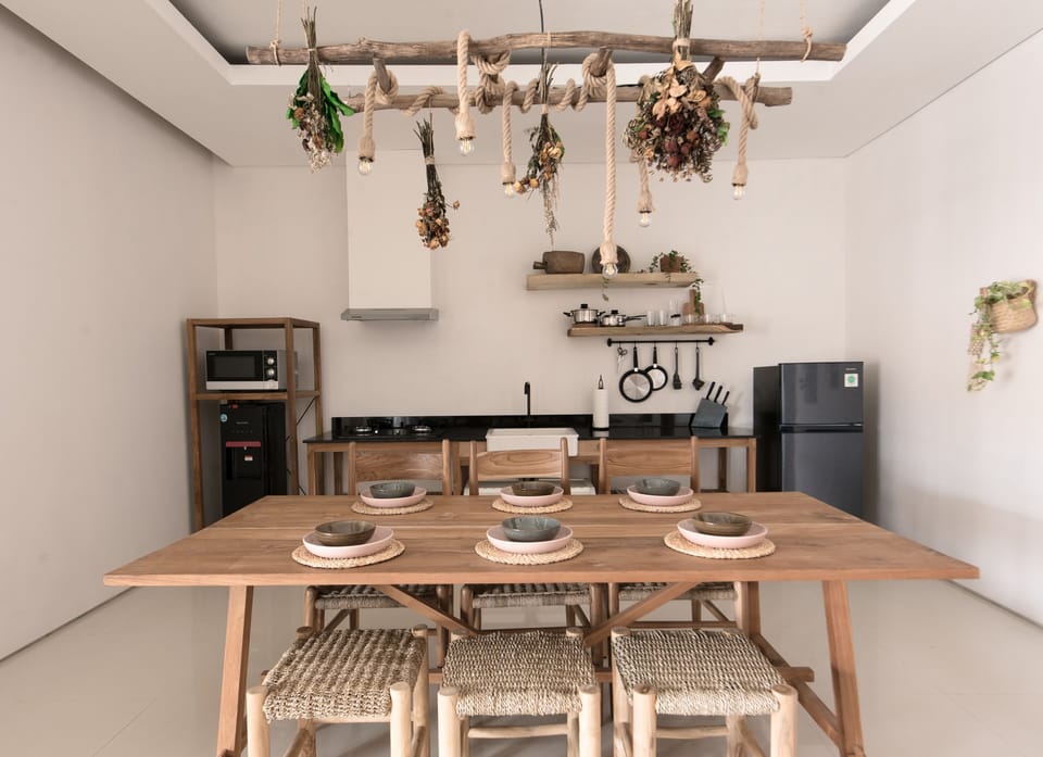 Suite, 2 Bedrooms | In-room dining