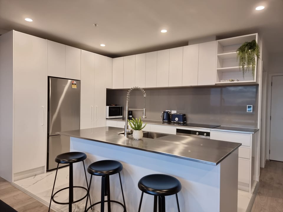 Apartment | Private kitchen | Fridge, microwave, oven, stovetop