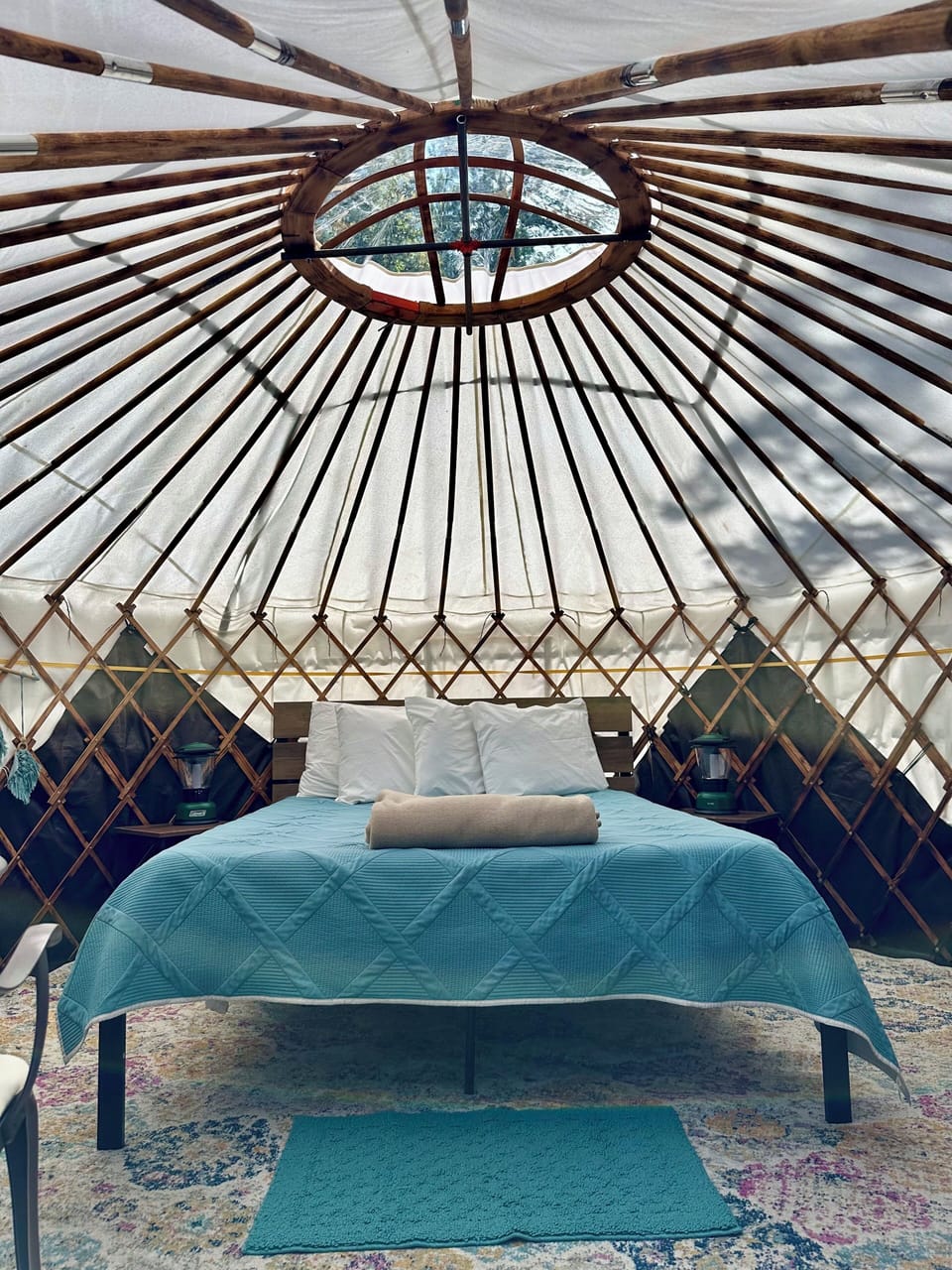 Deluxe Tent | Free WiFi, bed sheets