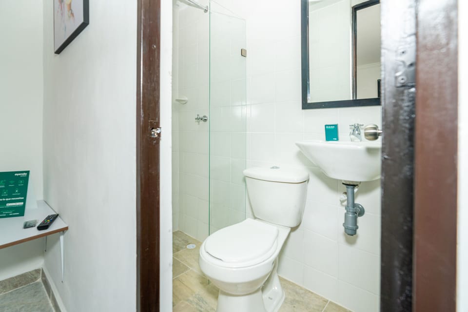 Double Room | Bathroom | Shower, free toiletries, towels, soap