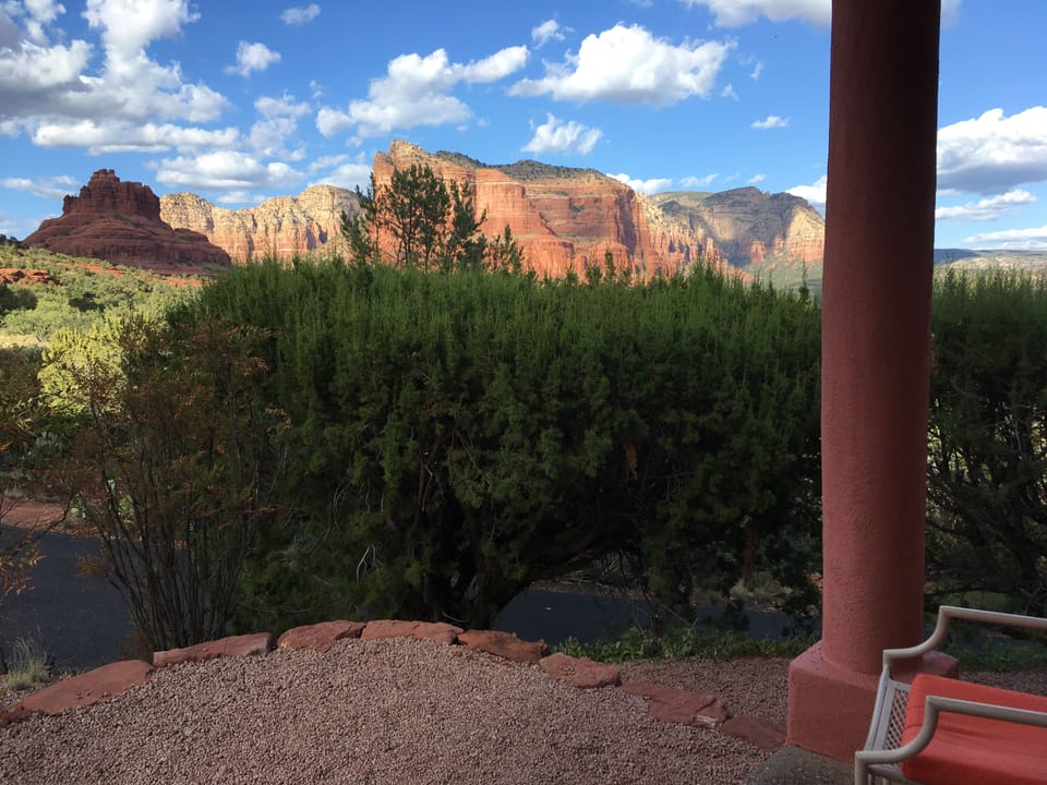 Yavapai - 1 Queen Bed, Terrace, Whirlpool Tub, Mountain View | Garden view