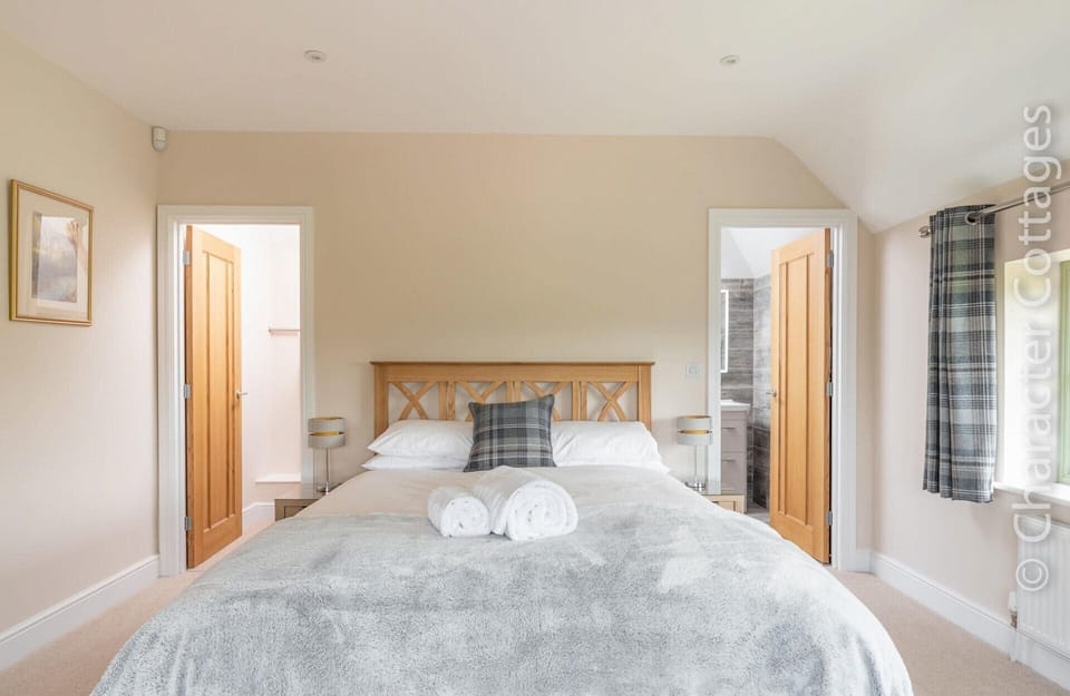 Mount View Cottage in Wychavon District