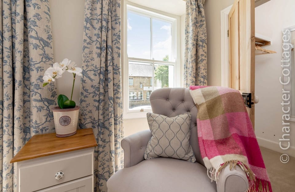 Cottage | Interior