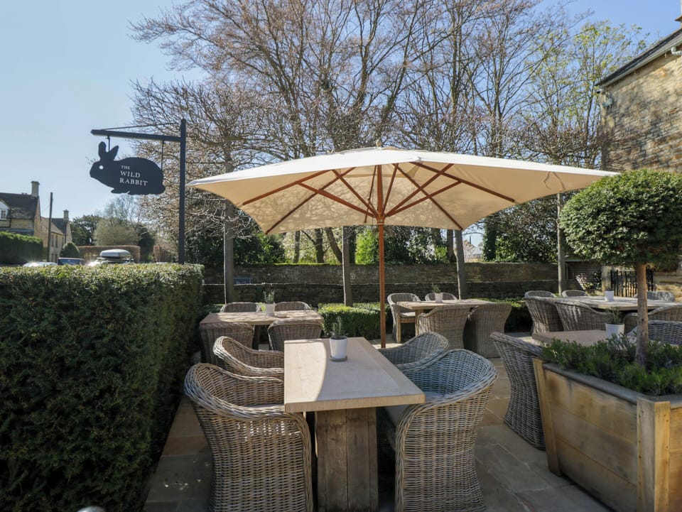 Cottage | Outdoor dining
