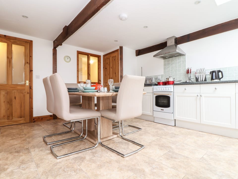 Cottage | Interior