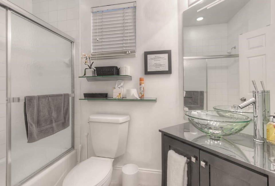 2 Room PGA Village Golf Villa Suite by Clubhouse Villa in Port Saint Lucie