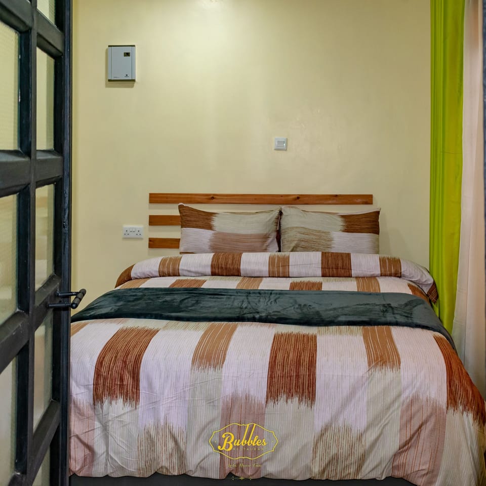 Individually decorated, free WiFi, bed sheets