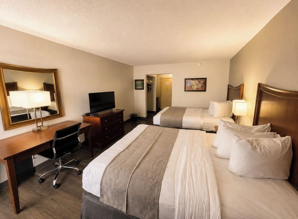 Desk, blackout drapes, iron/ironing board, free WiFi
