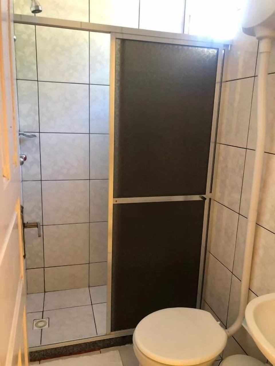 Superior Double or Twin Room | Bathroom | Shower, towels