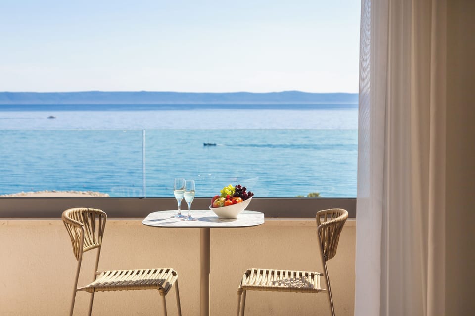 Luxury room with sea view balcony | Terrace/patio