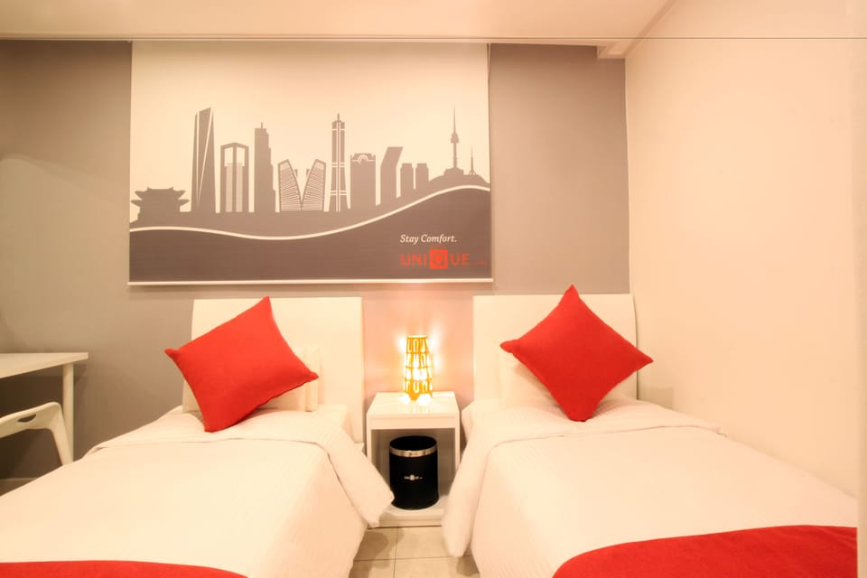 Twin Room | Desk, soundproofing, free WiFi, bed sheets