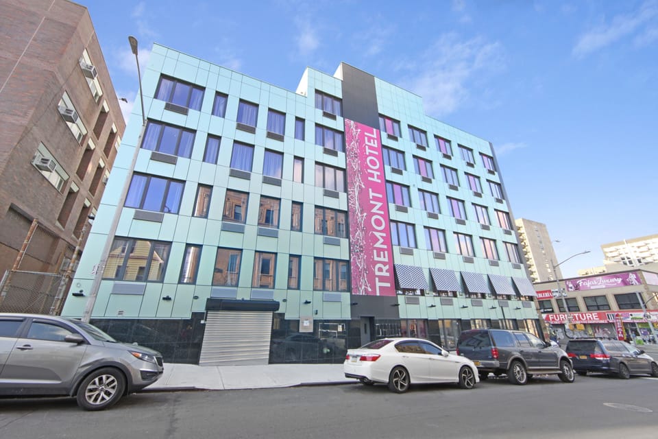 Tremont Hotel Hotel in Bronx