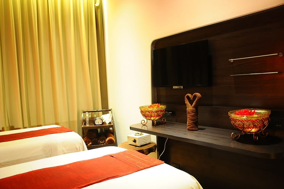 Couples treatment rooms