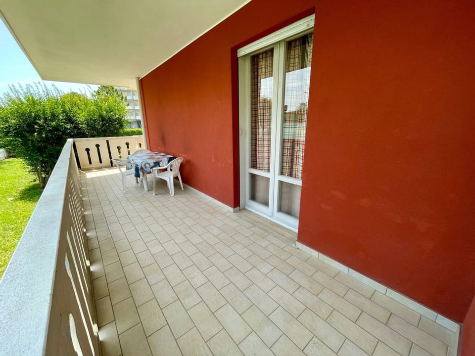 Apartment, 2 Bedrooms, Terrace, Garden View | Balcony