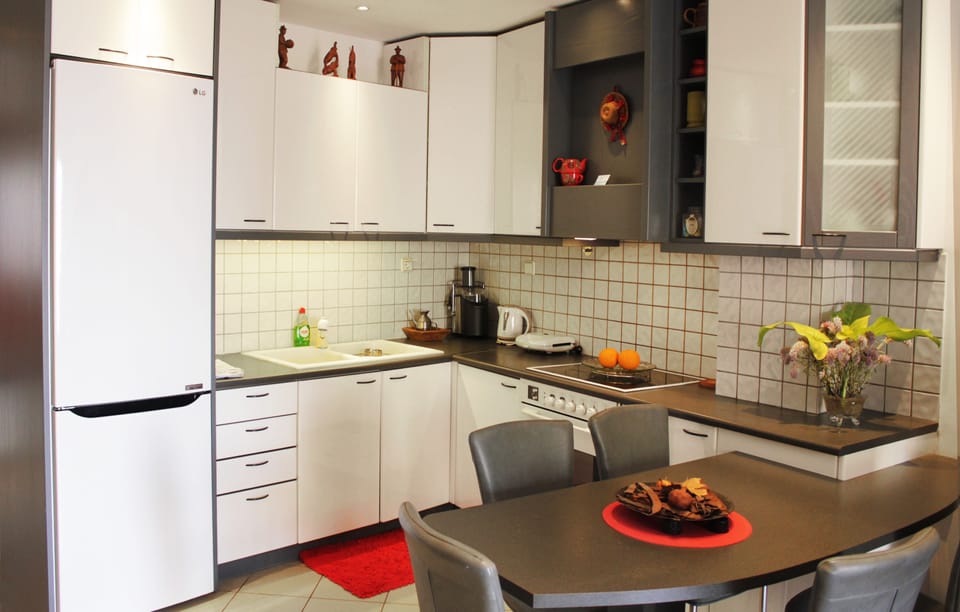 House, 2 Bedrooms, Smoking, Balcony | Interior