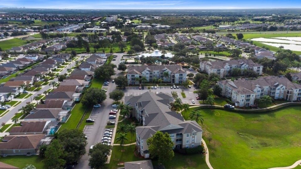 Condo, 2 Bedrooms | Exterior