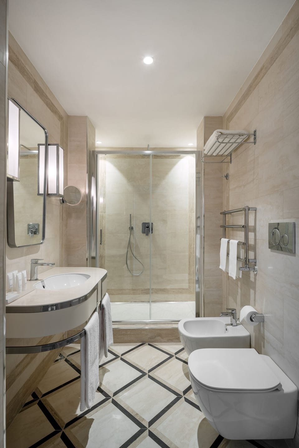 Rainfall showerhead, free toiletries, hair dryer, bidet