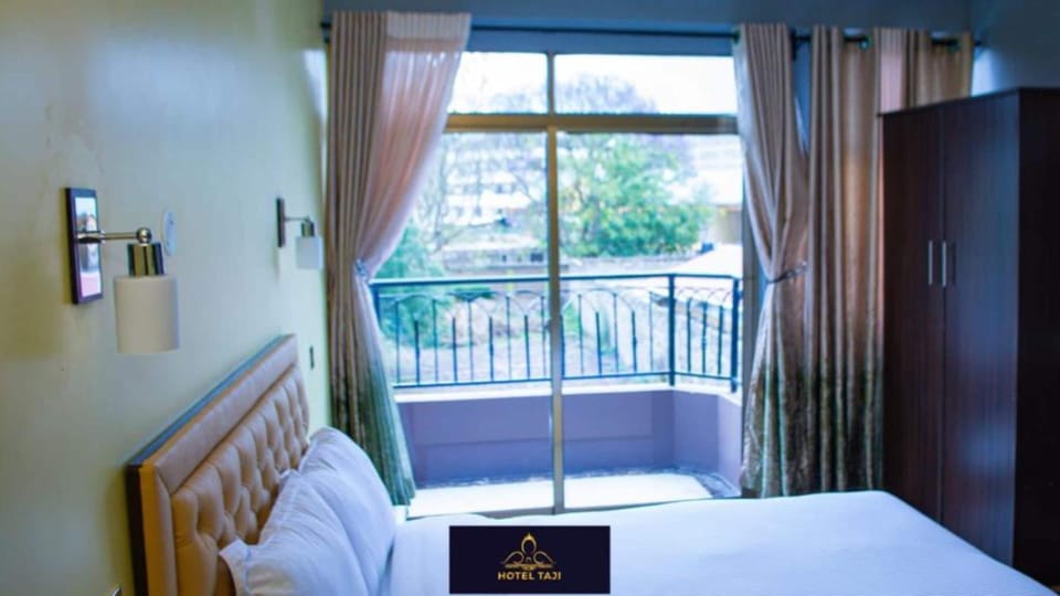 Deluxe Room | Bed sheets