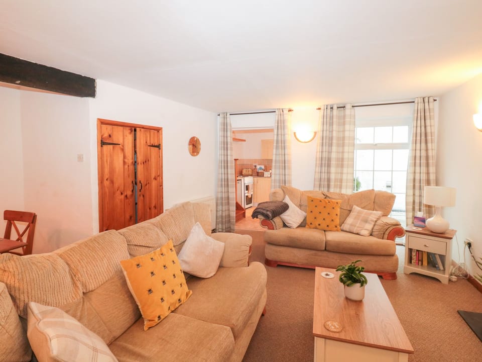 Cottage | Interior