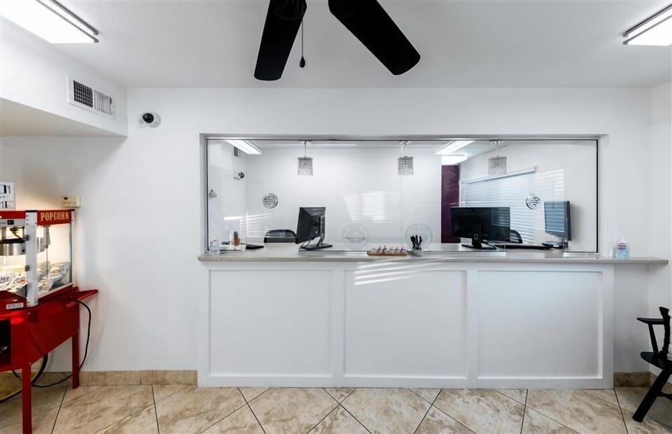 Apartment, 1 Bedroom | Private kitchen | Coffee/tea maker, fridge, oven, toaster