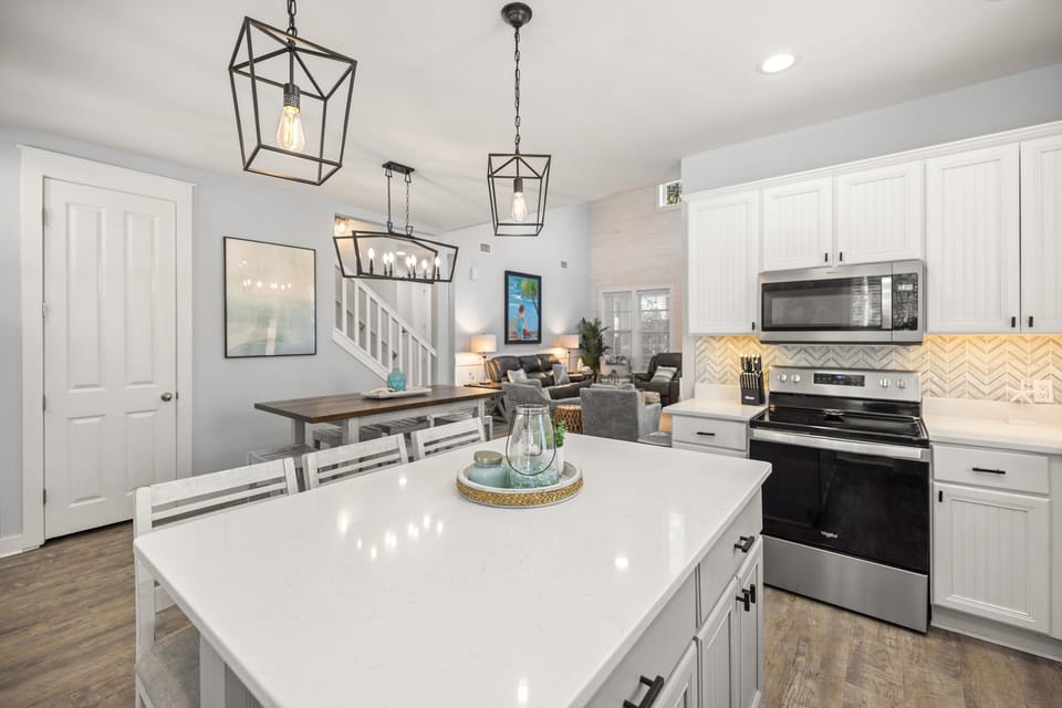 House, 3 Bedrooms | Dining