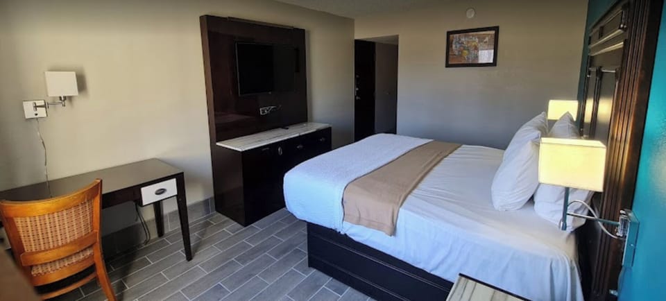 Blackout drapes, iron/ironing board, free WiFi