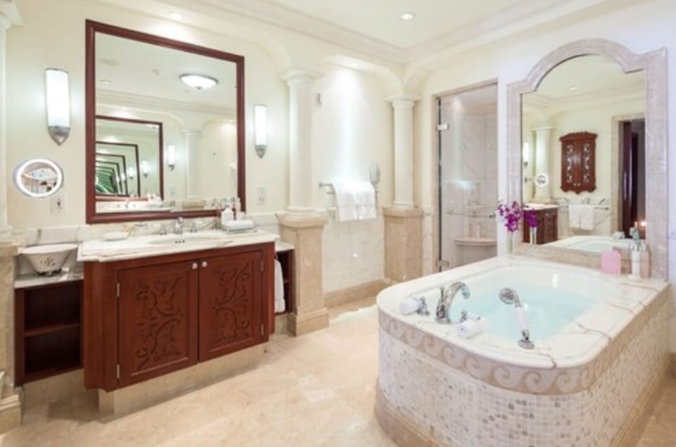 Separate tub and shower, free toiletries, bathrobes, slippers