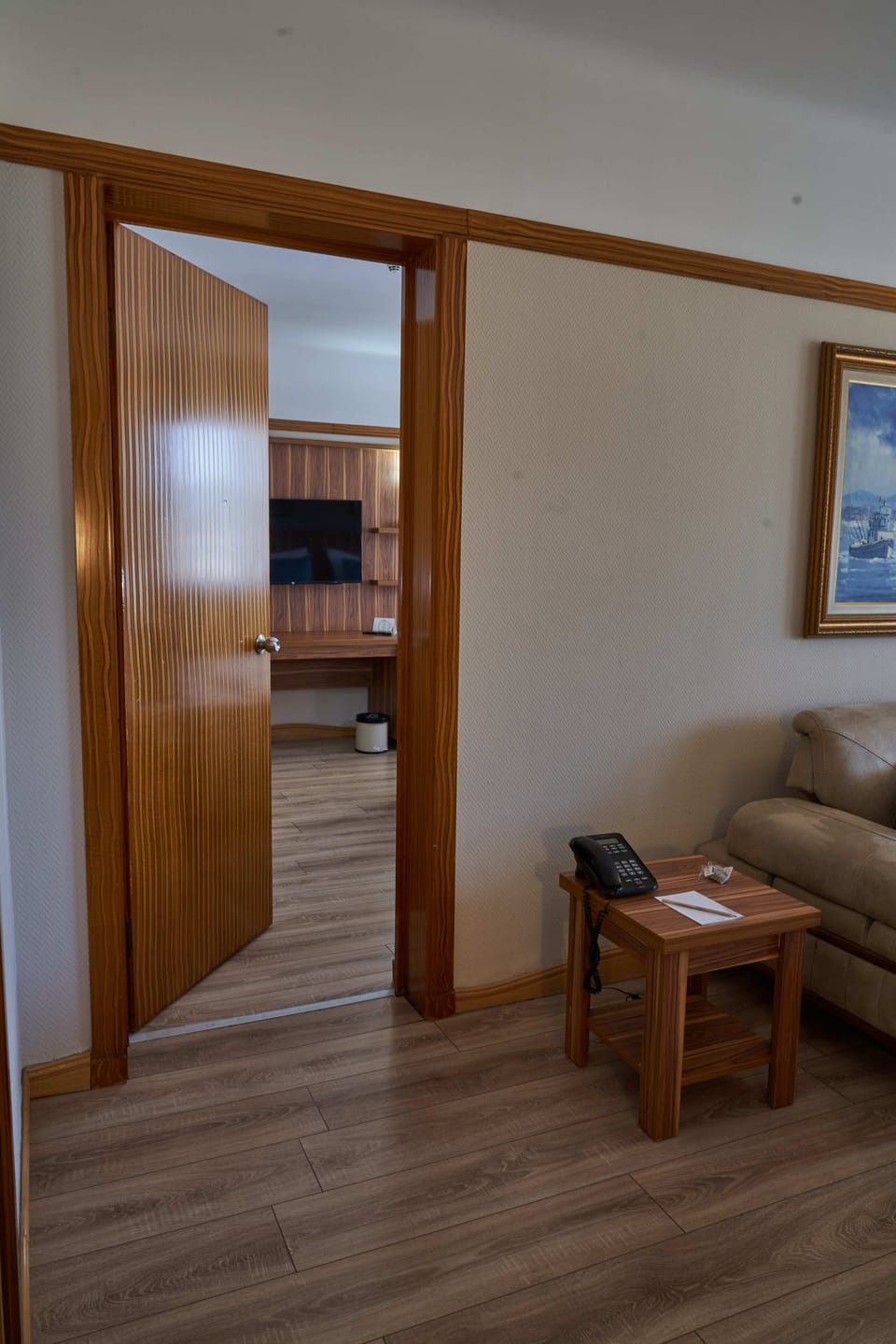Deluxe Room, 1 Double Bed, Courtyard View | Minibar, in-room safe, desk, laptop workspace