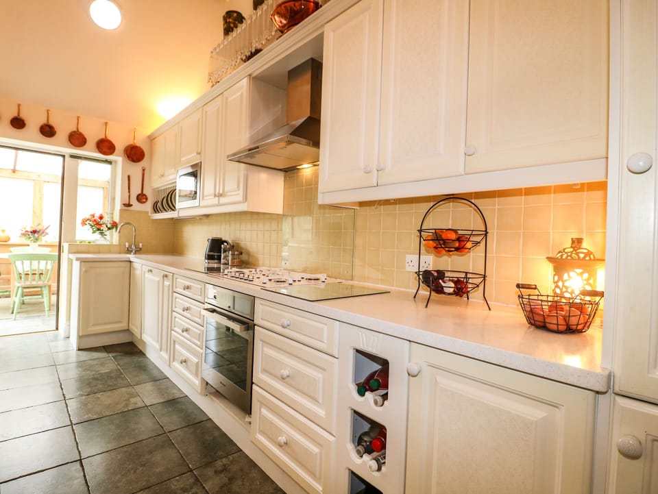 Cottage | Interior